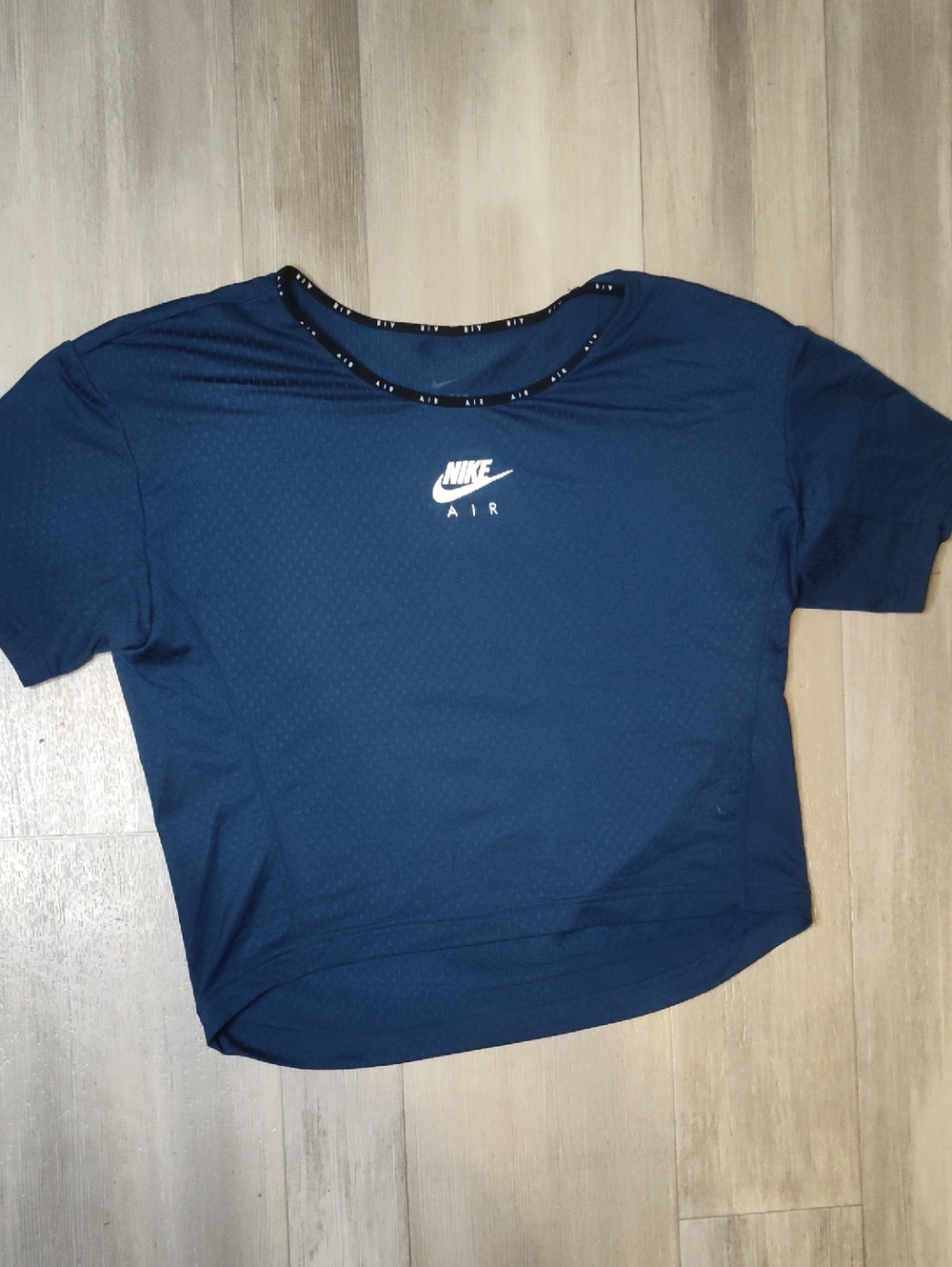 Nike Women's Navy Short Sleeve Athletic Tee